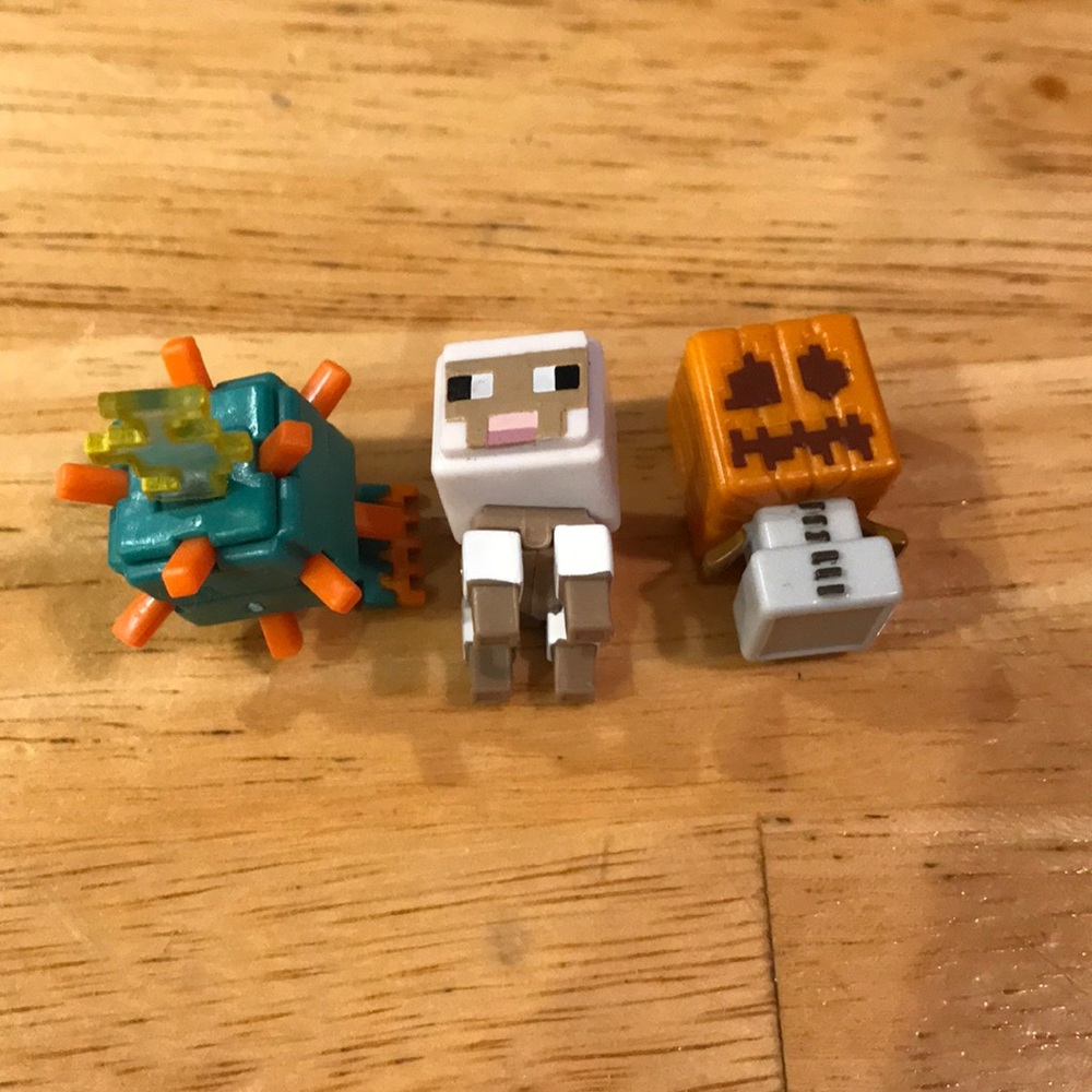Minecraft mini figures chest series pumpkin toy